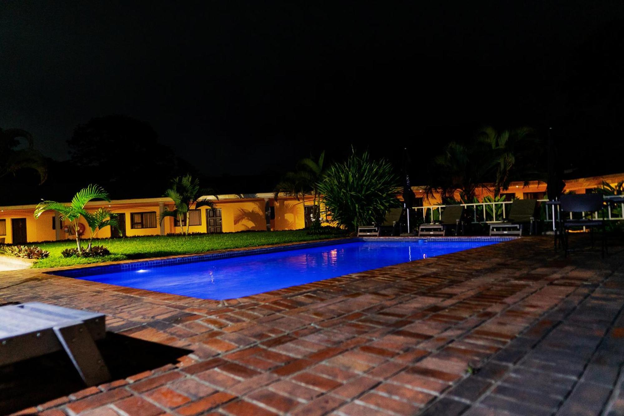 Casa Mia Lodge & Restaurant Blantyre Exterior foto