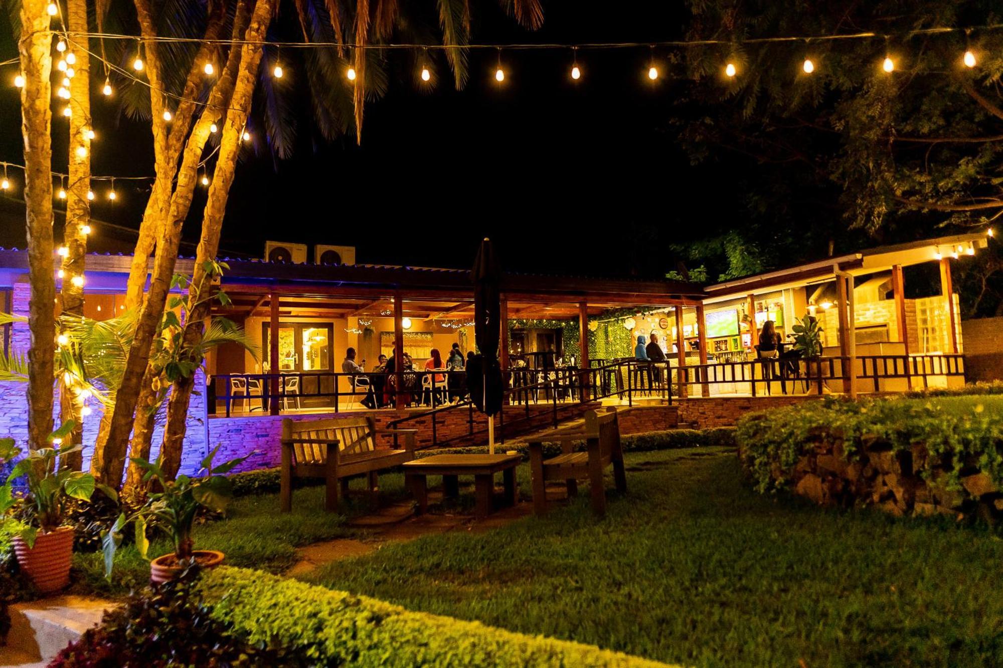 Casa Mia Lodge & Restaurant Blantyre Exterior foto